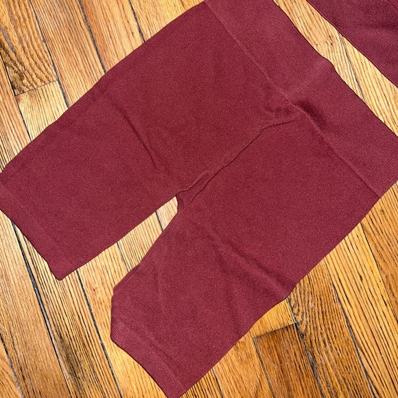 Matching Set - Picture 2 of 3